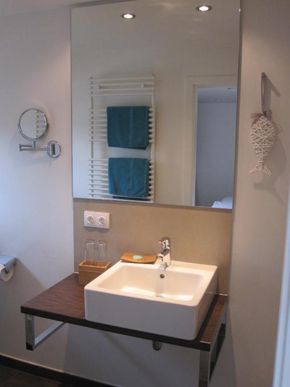 Bergers-Landgasthof Enge-Sande Room photo